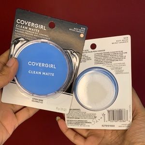 COVERGIRL all day coverage matte pressed powder foundation